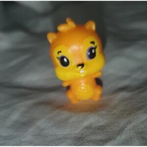 HATCHIMALS COLLEGGTIBLES  FIGURE CHIPMUNK CHIPADEE  YELLOW  FOREST  LOOSE